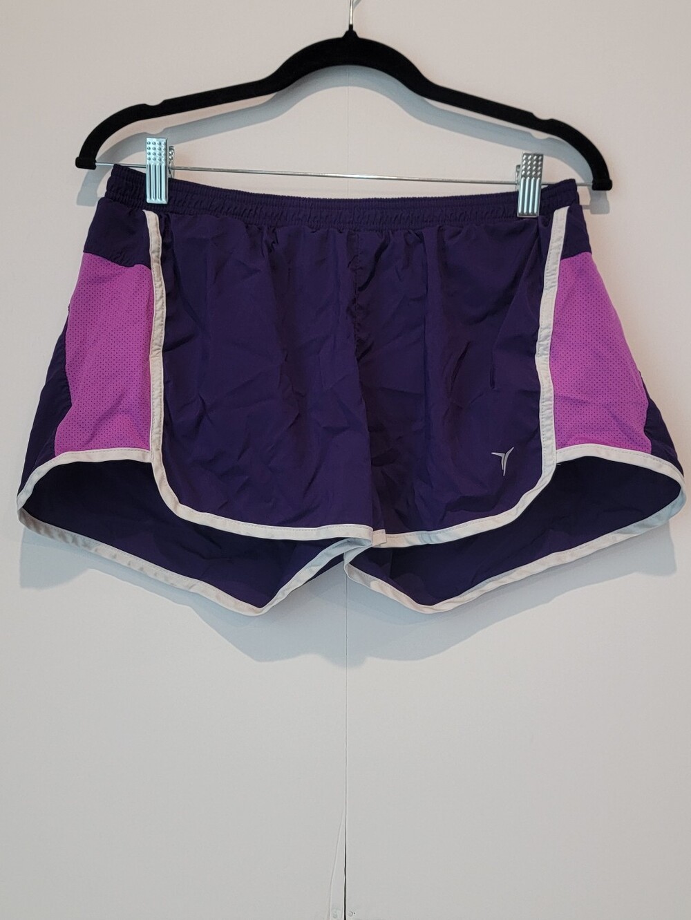 Old Navy Active Women’s Purple Pink Mesh Running Shorts Size Medium